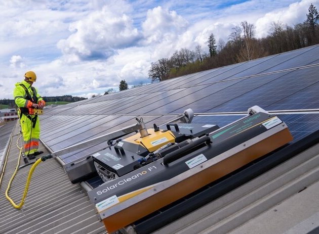 Solarreinigung Häfliger Roboter